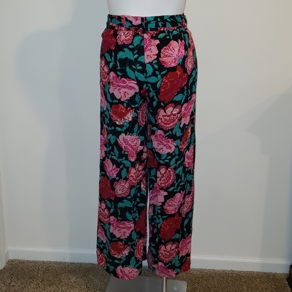 ELLE Wide-Leg Floral Pants - Tropical Treasure - Picture 3 of 7